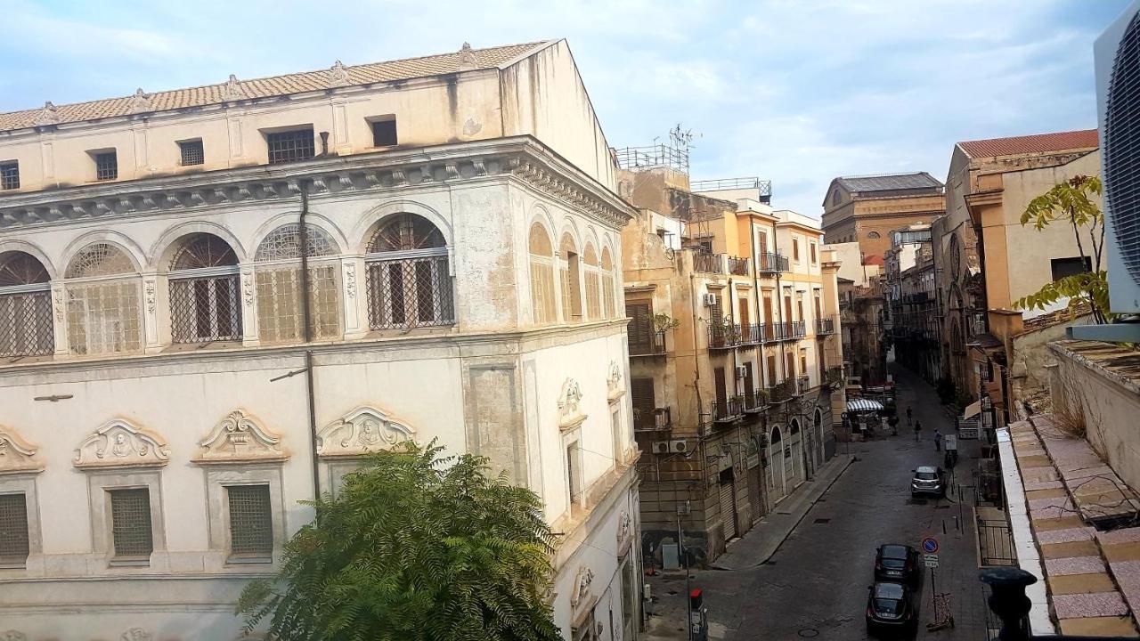 Sweet Home In The City Center Palermo Exterior photo